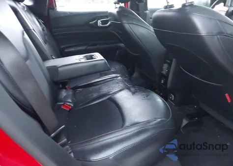 2023 Jeep Compass Trailhawk 4X4 z USA, uszkodzony, nr VIN 3C4NJDDN2PT566769